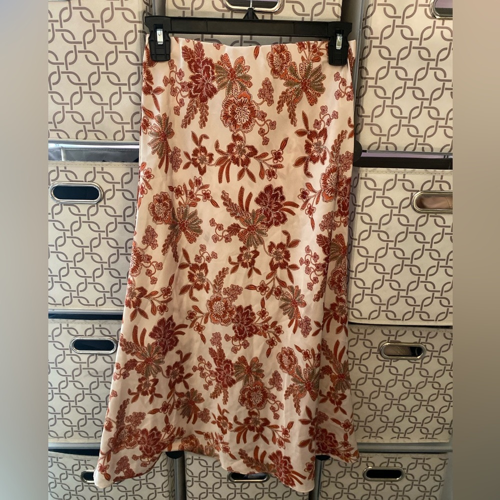 Midi skirt